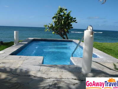 Infinity Jacuzzi on Beach Level